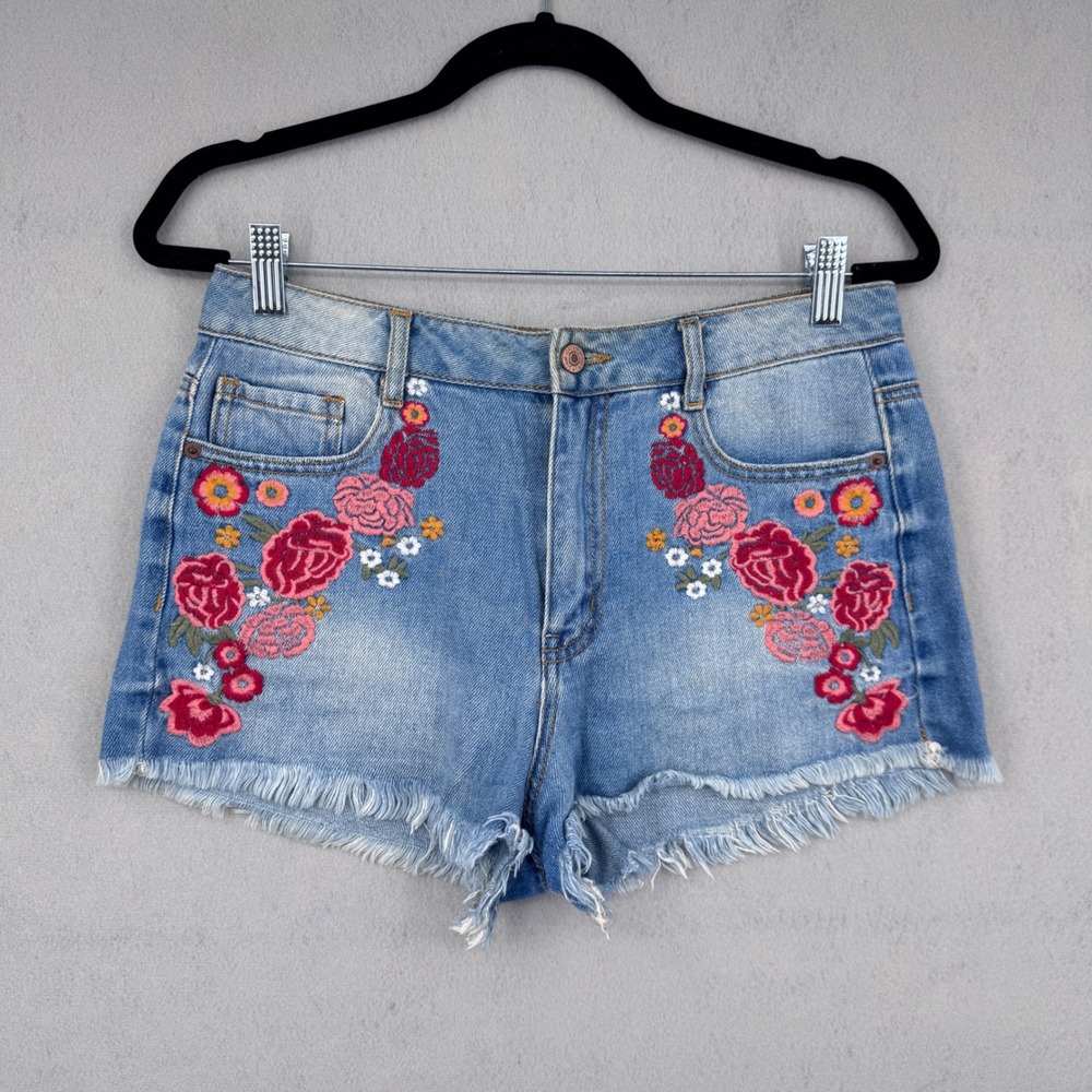 Forever 21 Floral Embroidered Denim Shorts Womens 28 Blue Boho Festival Frayed
